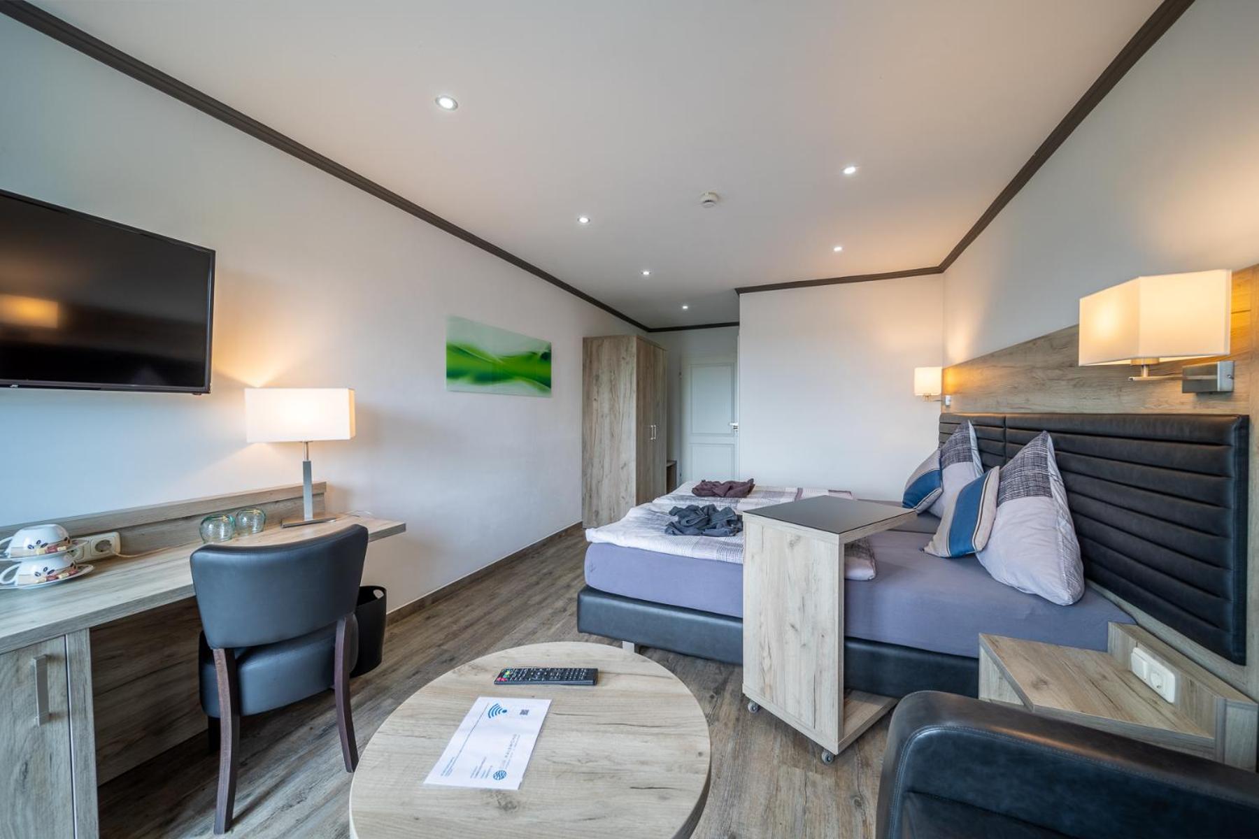 Zum Halbmond Hotel 3*