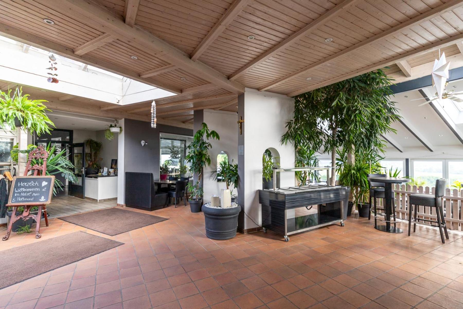 Zum Halbmond Hotel 3*